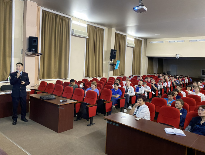 Представитель МВД выступает на расширенной планерке Представитель МВД выступает на расширенной планерке.